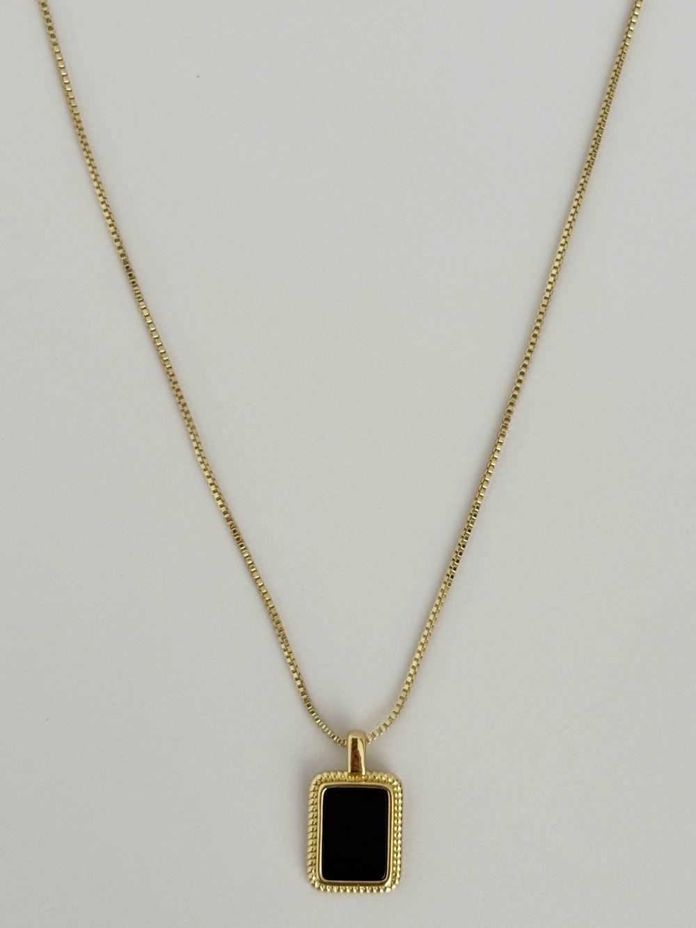 Dark horse Necklace